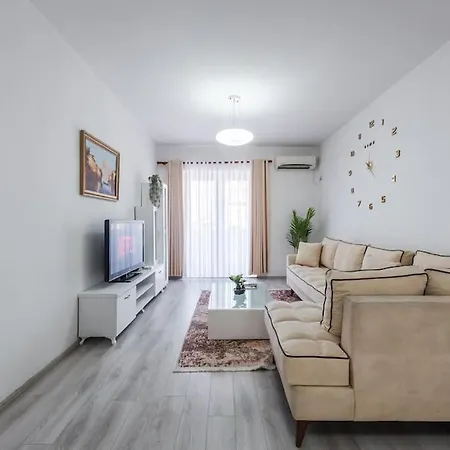 Bllok Moni Resilience 2bedr Terrace דירה *