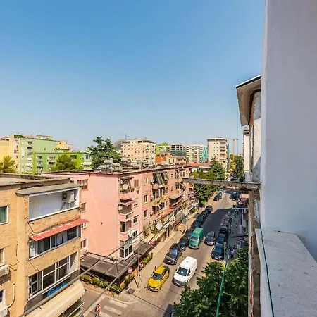 Bllok Moni Resilience 2bedr Terrace Appartamento